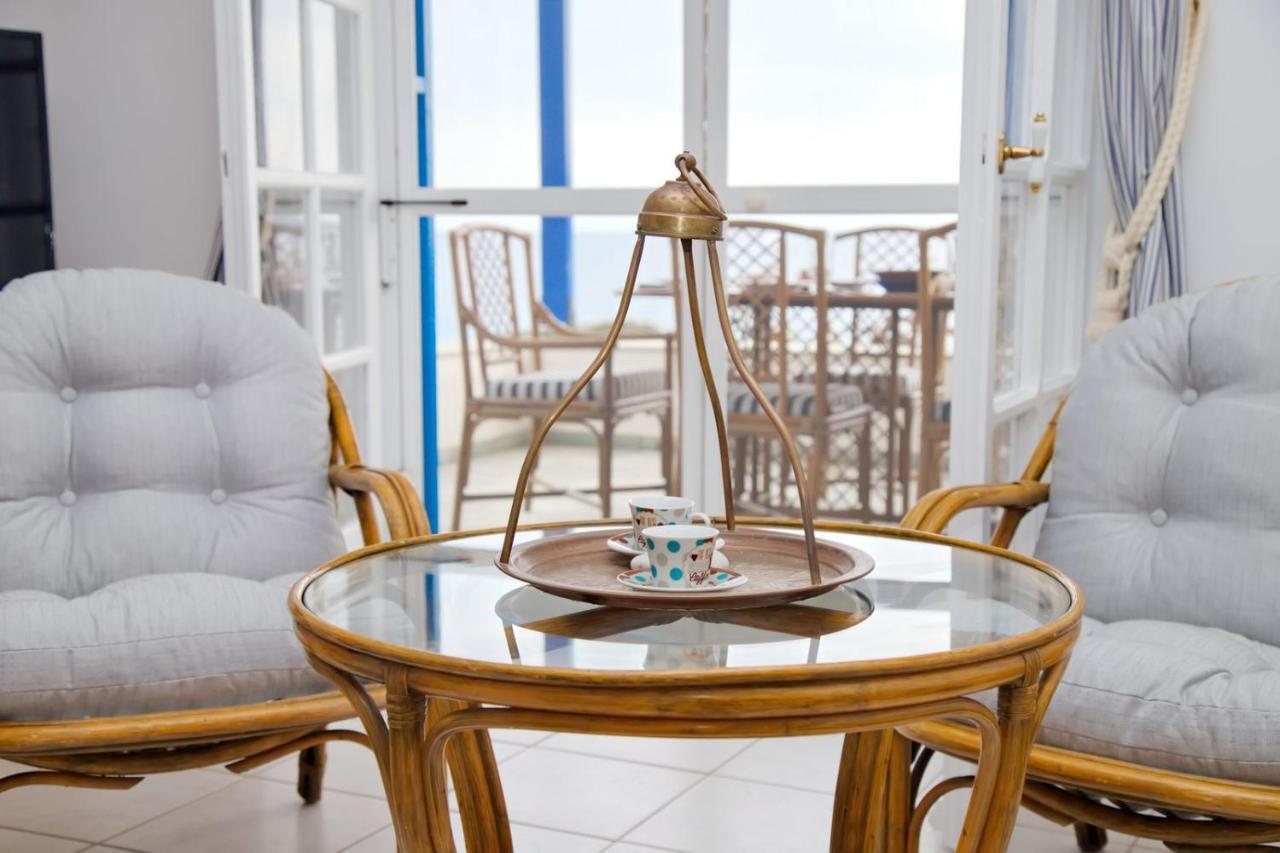 Aroura Homes 4Br Beachfront Villa Спетсес Экстерьер фото